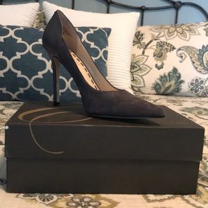 Enzo Angiolini suede heels